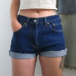 Levi Cut Off Shorts